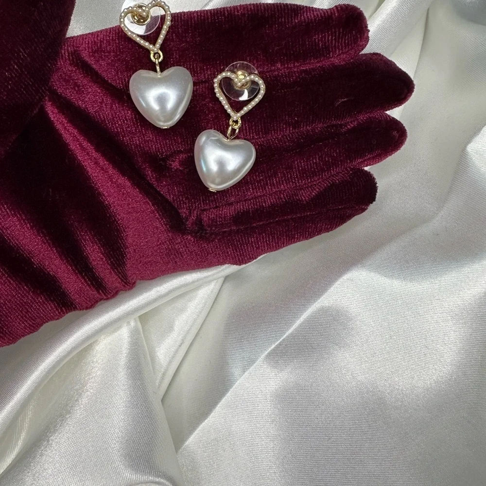 Unique Gold and White Heart Drop Earrings
